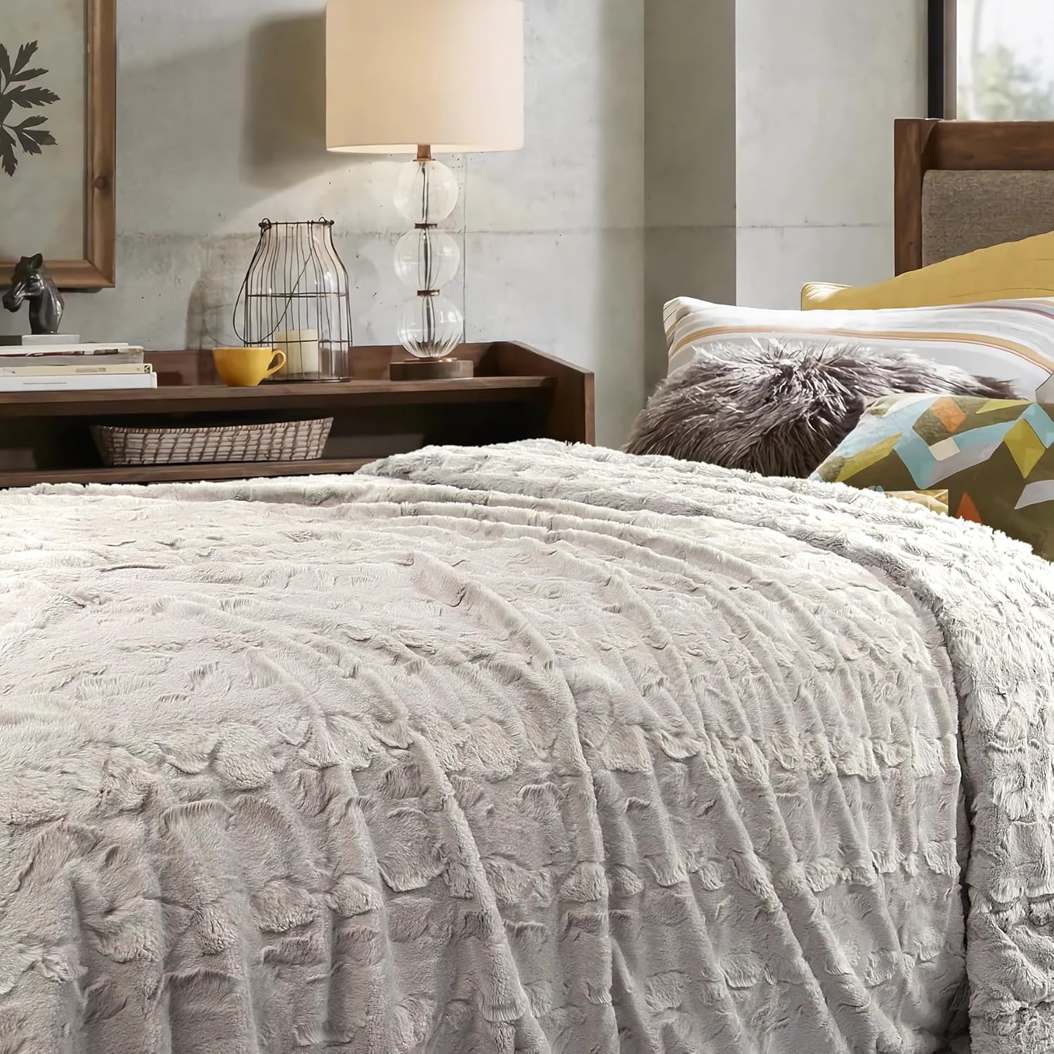 Faux Fur Luxury Throw Blanket,Double Side Soft Fluffy Shaggy Fuzzy Blanket for Couch Sofa Bed (Pumice Stone, X-Large Twin Size)