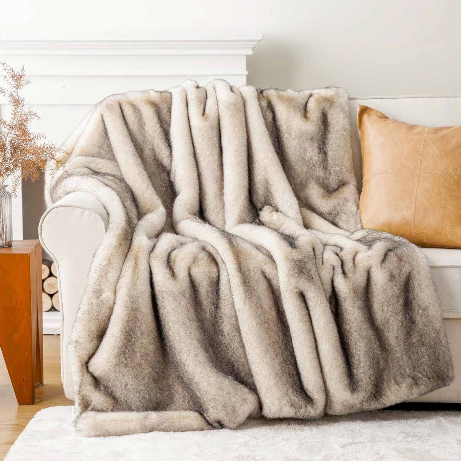 Luxury Fluffy Faux Fur Throw Blanket, Cozy Warm Fur Blanket for Couch Sofa, Plush Fuzzy Fur Throws with Long Pile & Brushed Tips, 60"x80"