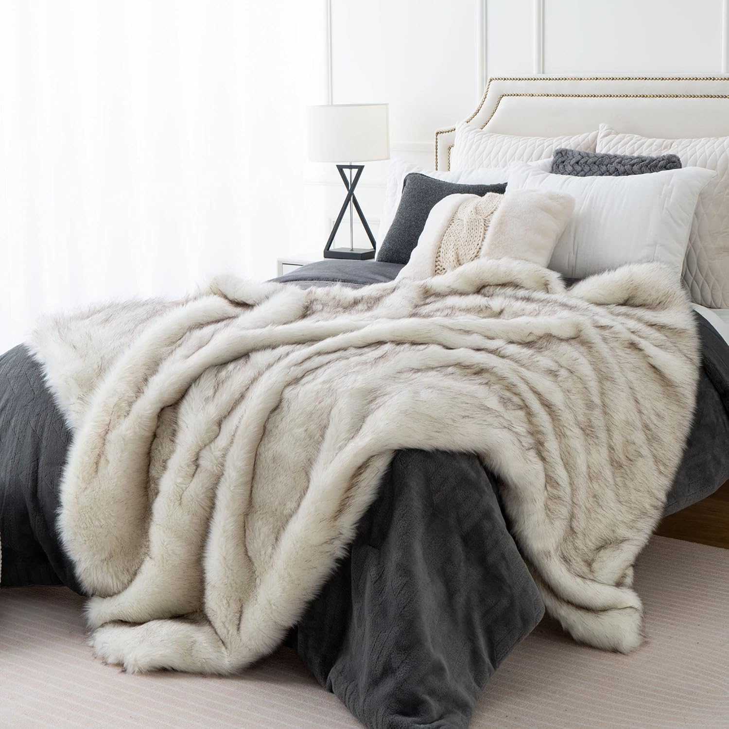 Luxury Ivory White Faux Fur Throw Blanket for Bed, Extra Large Super Soft Fluffy Cozy Fall Thick Warm Fox Fur Throw Blankets for Couch, Bed Reversible to Plush Velvet (60"x80")
